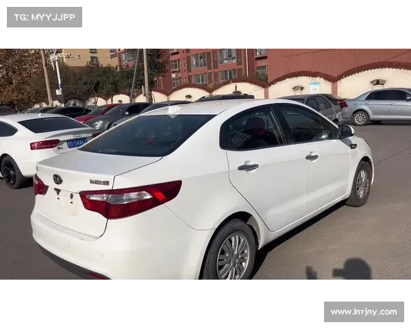 为什么起亚K2会卖得这么好?它没缺点吗?这四位车主来给你答案 为什么起亚K2会卖得这么好?它没缺点吗?这四位车主来给你答案
